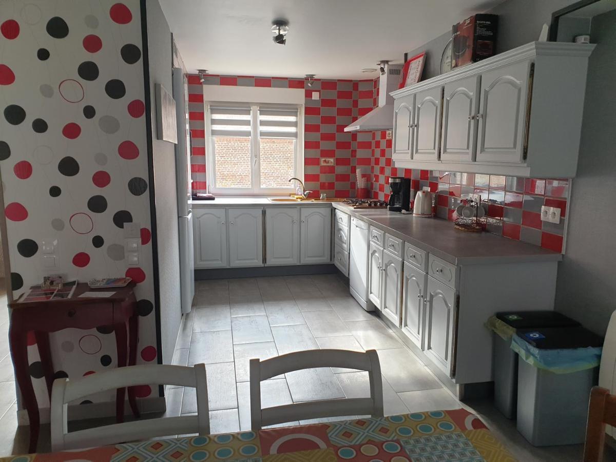 Au Relais Du Canal A Grand Gabarit Nesle Luaran gambar