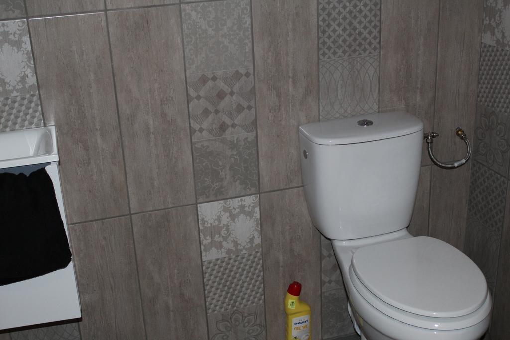 Au Relais Du Canal A Grand Gabarit Nesle Luaran gambar